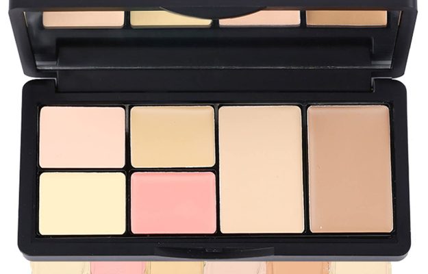 How to Use Makeup to Enhance Your Natural Features